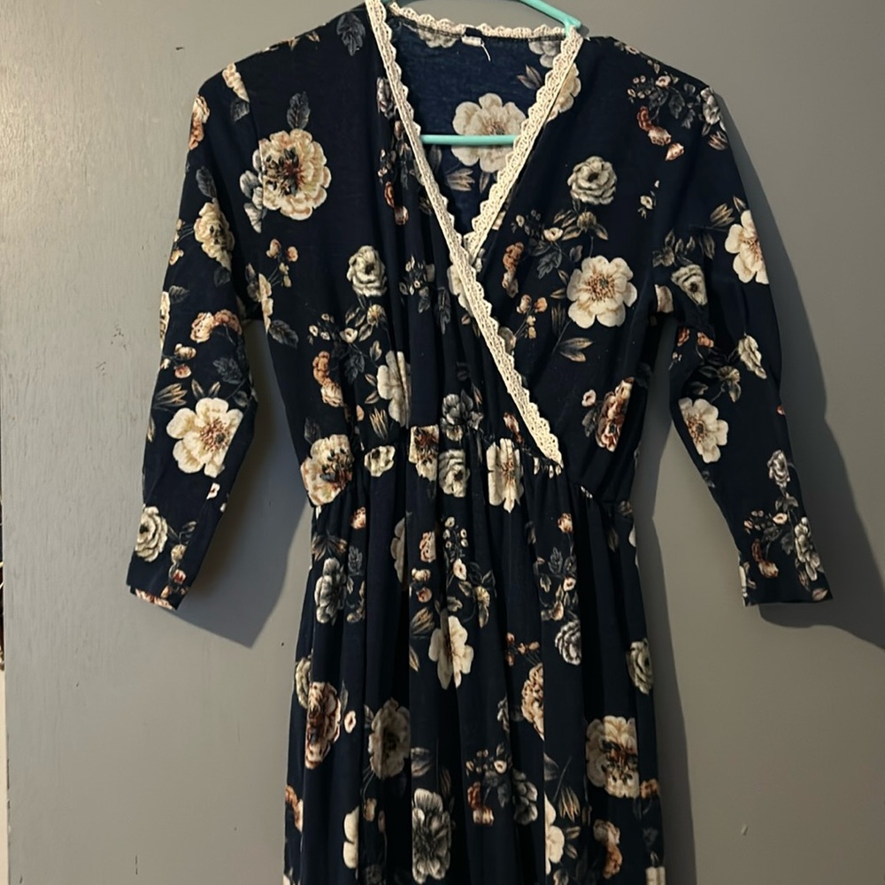 Half sleeve V-neck long maxi dress blue with flowers small